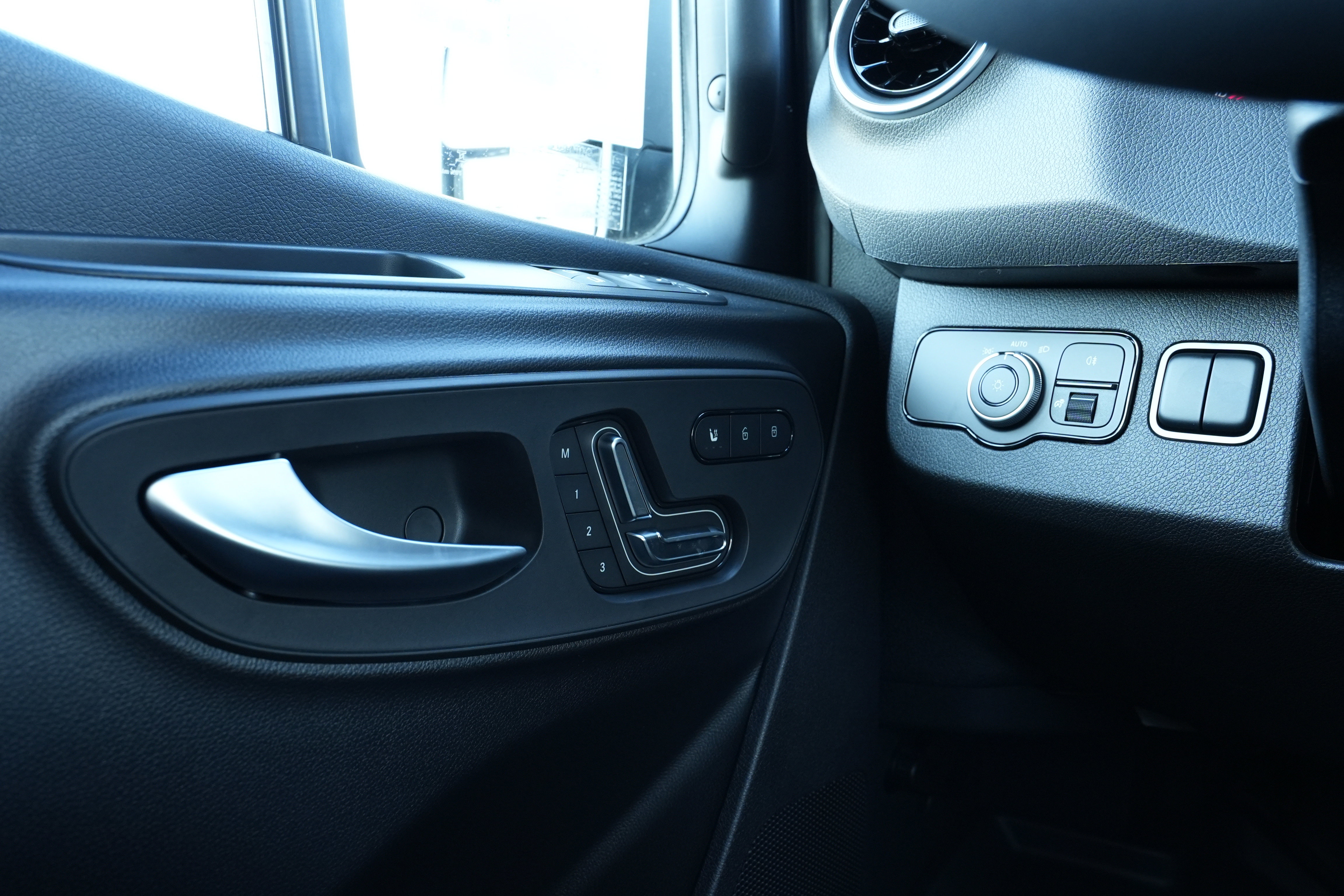 New 2026 Mercedes-Benz Sprinter 2500 image 27