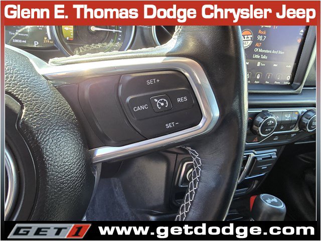 Certified 2022 Jeep Wrangler Unlimited Sahara w/ Cold Weather Group image 19