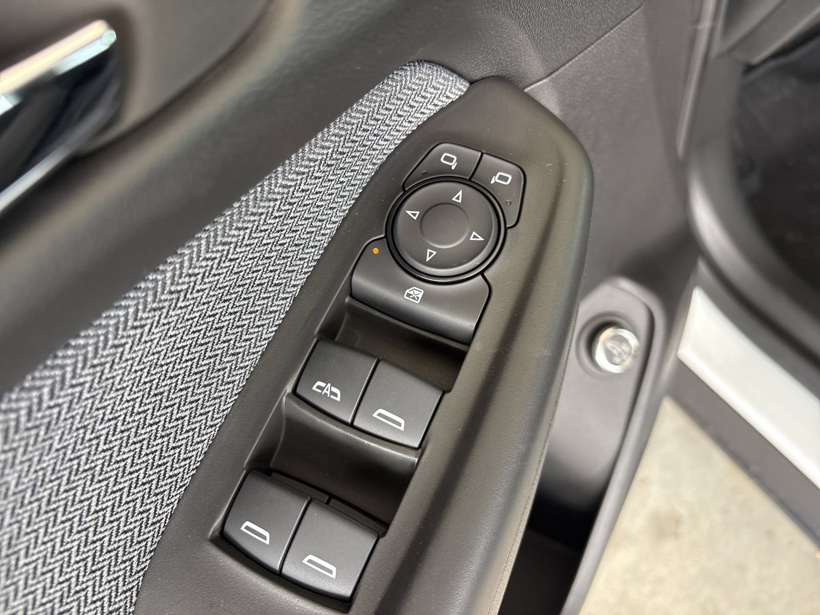 New 2026 Chevrolet TrailBlazer LT w/ Convenience Package FWD image 11