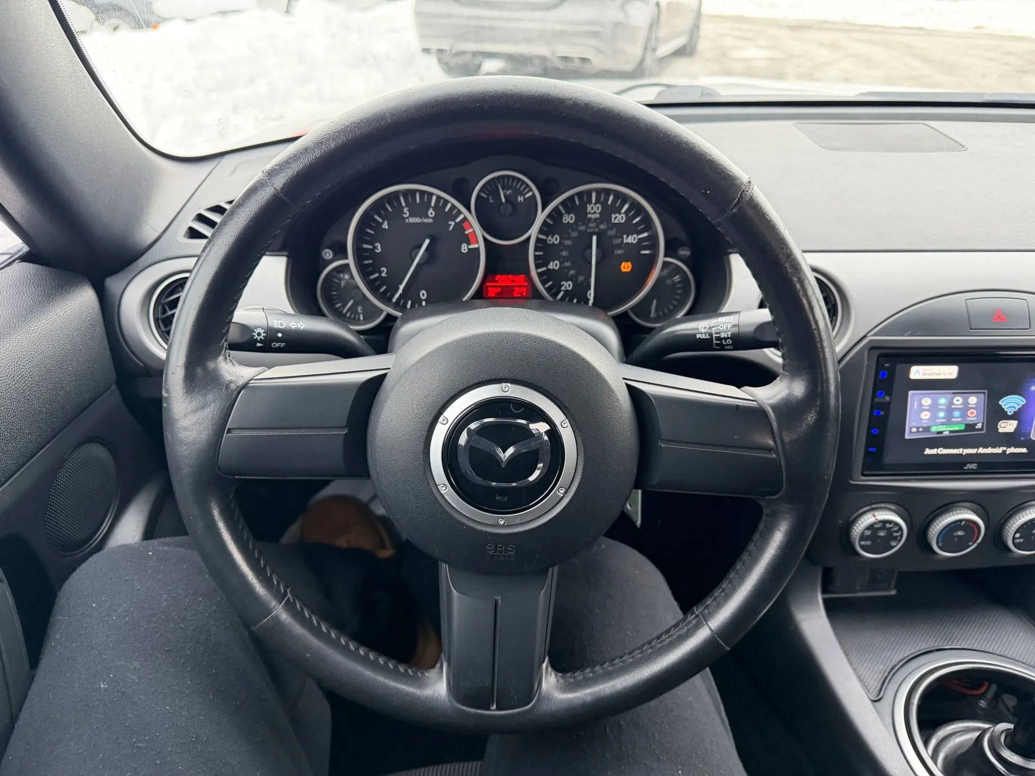 Used 2010 MAZDA MX-5 Miata Sport image 28