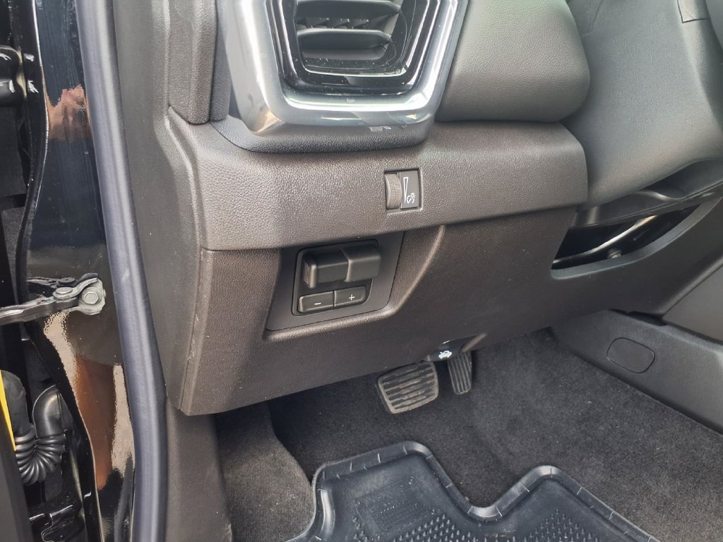 New 2026 GMC Canyon Elevation w/ Convenience Package RWD image 10