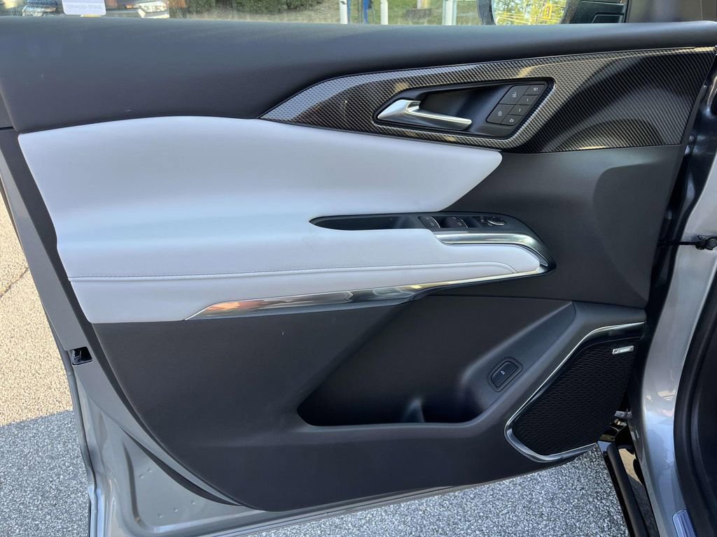 New 2026 Chevrolet Traverse High Country w/ LPO, Floor Liner Package image 19