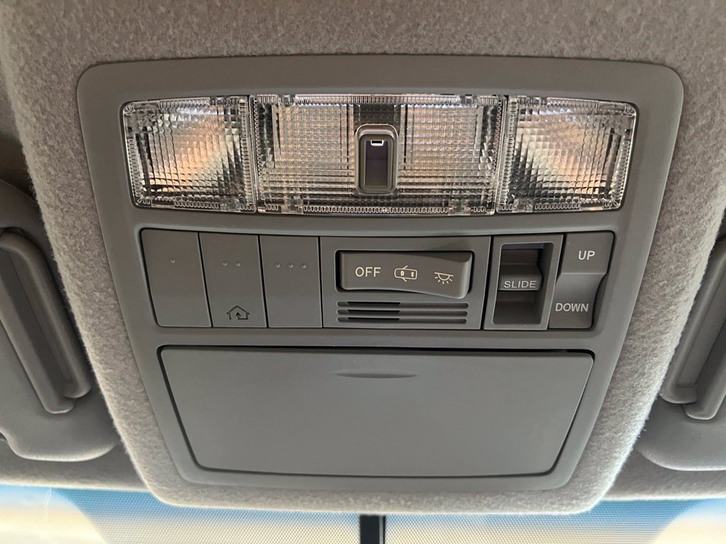 Used 2013 Toyota Highlander Limited FWD image 34