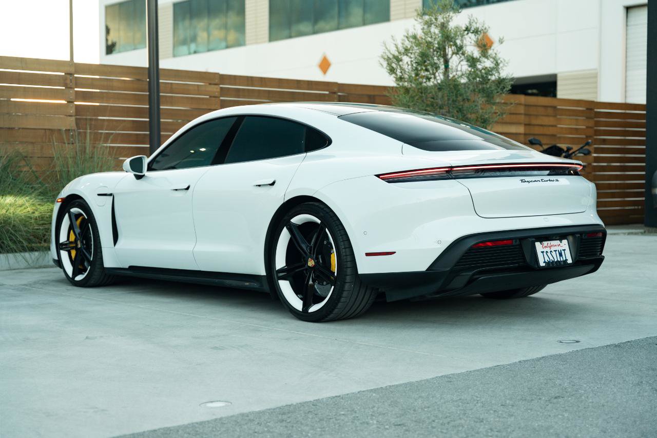 Used 2022 Porsche Taycan Turbo S AWD/4WD image 7