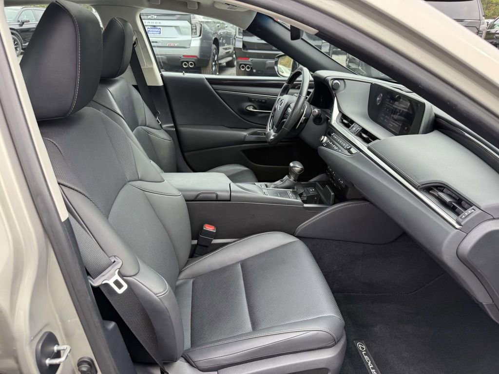 Used 2021 Lexus ES 350 Premium image 18