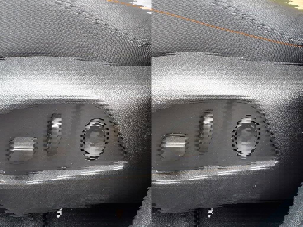 New 2026 Chevrolet Equinox ACTIV w/ Convenience Package III image 12