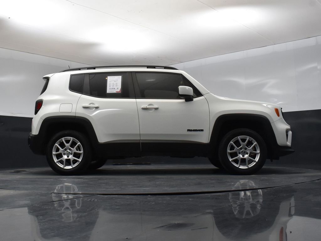 Used 2021 Jeep Renegade Latitude AWD/4WD image 32