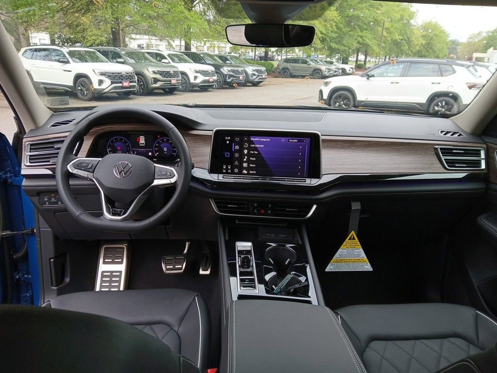 New 2025 Volkswagen Atlas SEL Premium R-Line image 12
