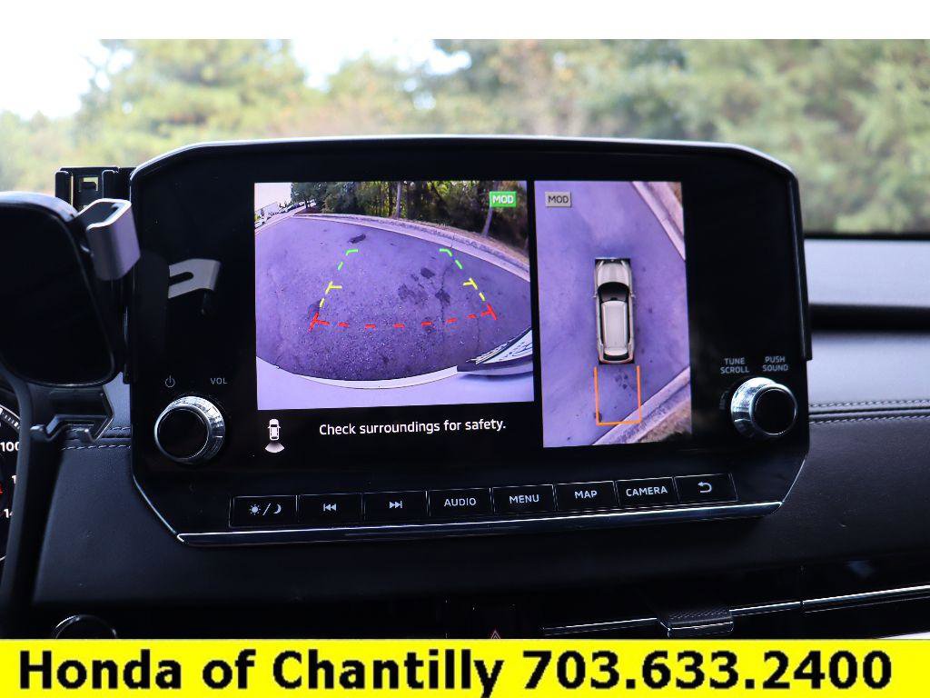 Used 2024 Mitsubishi Outlander SE Black Edition image 11