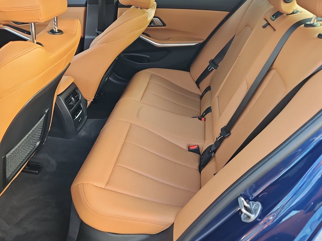 Used 2022 BMW 330e xDrive 330e xDrive w/ Premium Package image 13