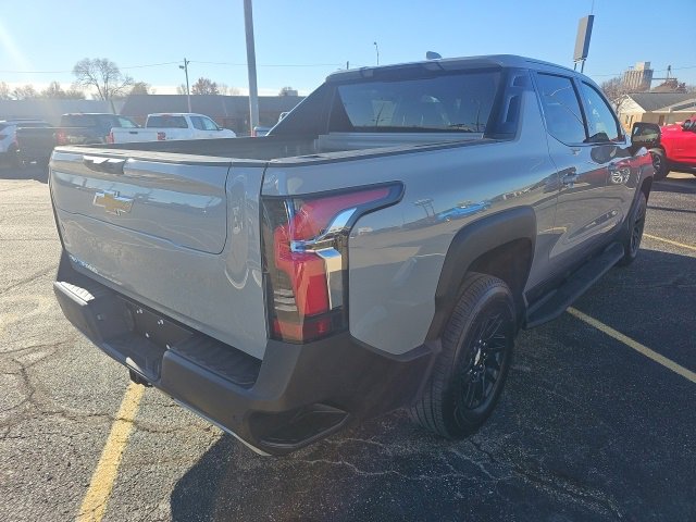 New 2025 Chevrolet Silverado EV LT image 7