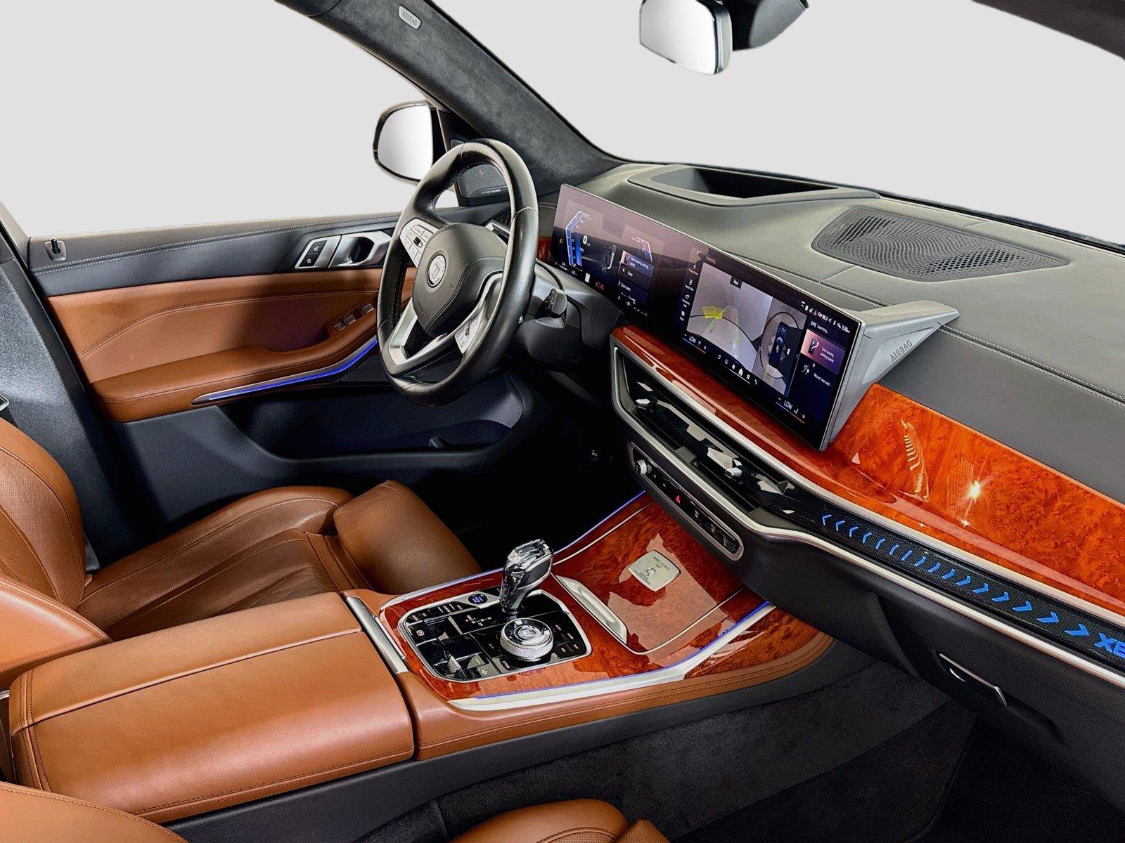 Used 2024 BMW ALPINA XB7 AWD/4WD image 34