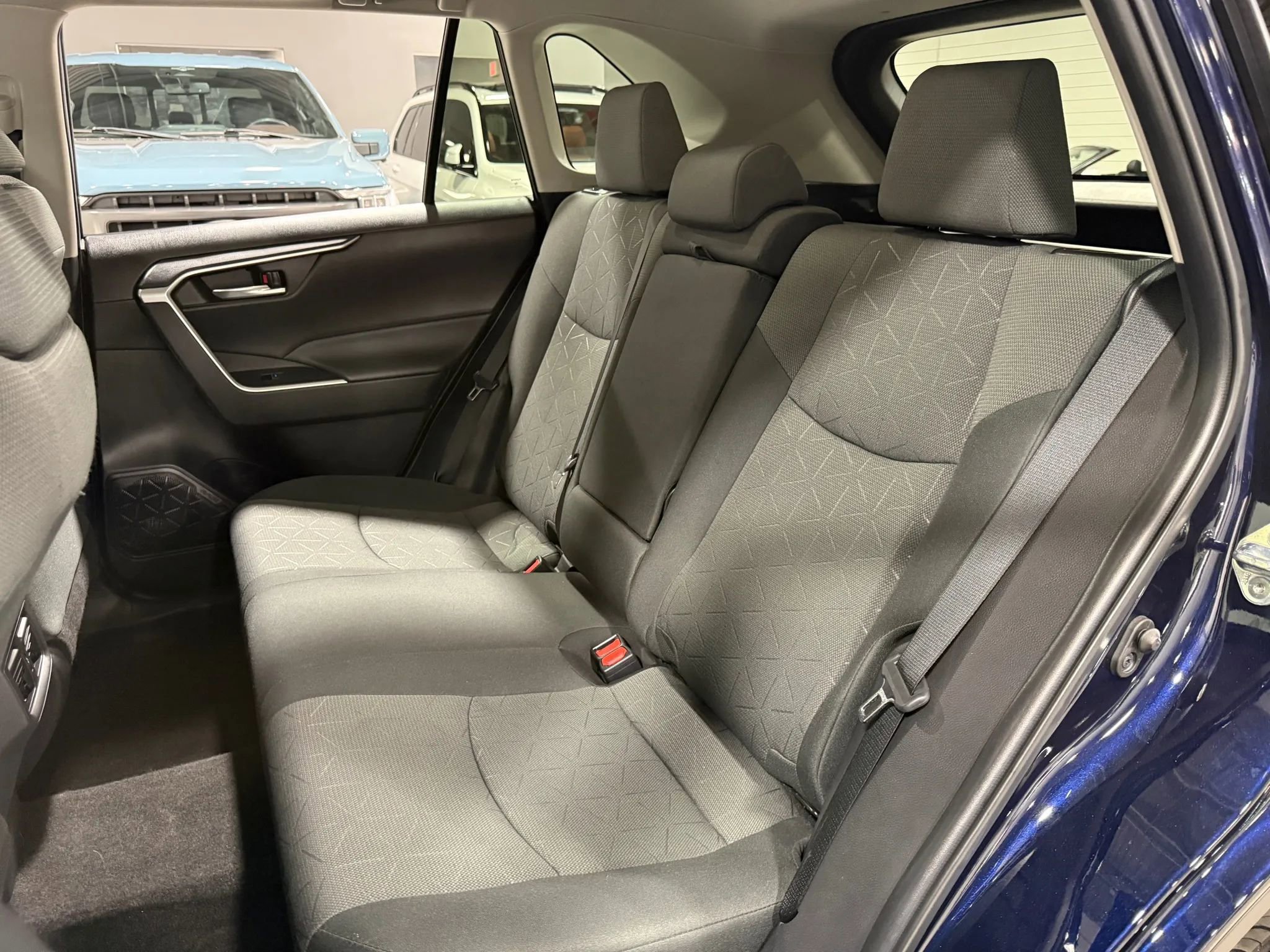 Used 2022 Toyota RAV4 XLE w/ Convenience Package image 65