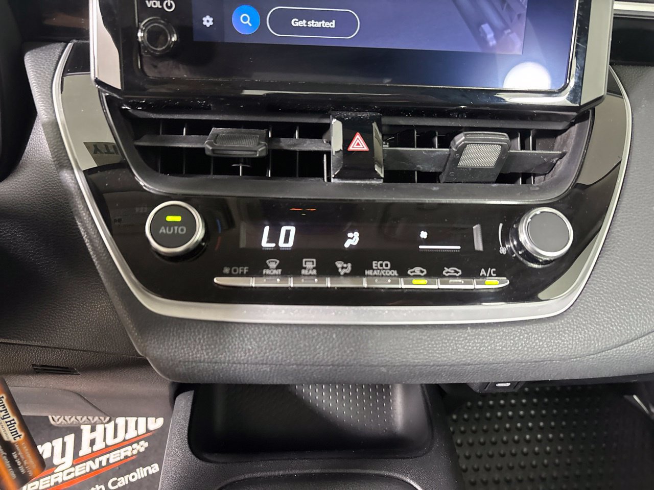 Used 2025 Toyota Corolla LE FWD image 18