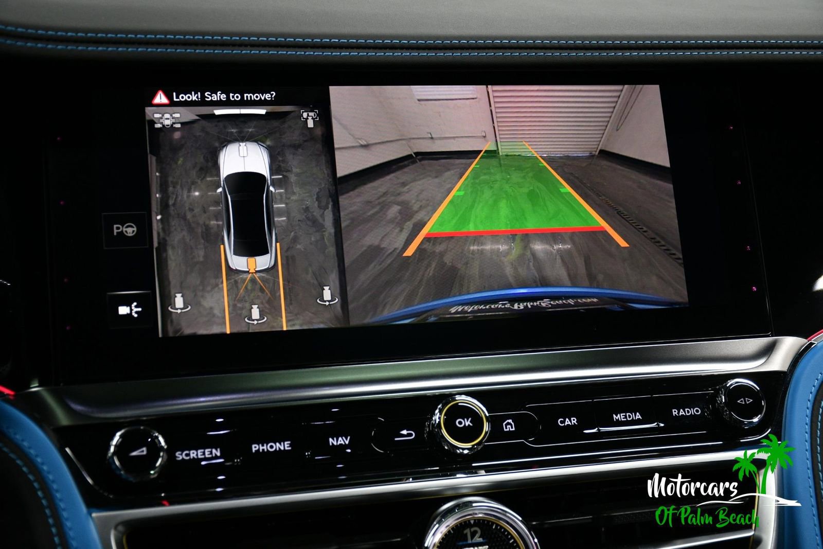 Used 2025 Bentley Flying Spur Plug-In Hybrid image 38