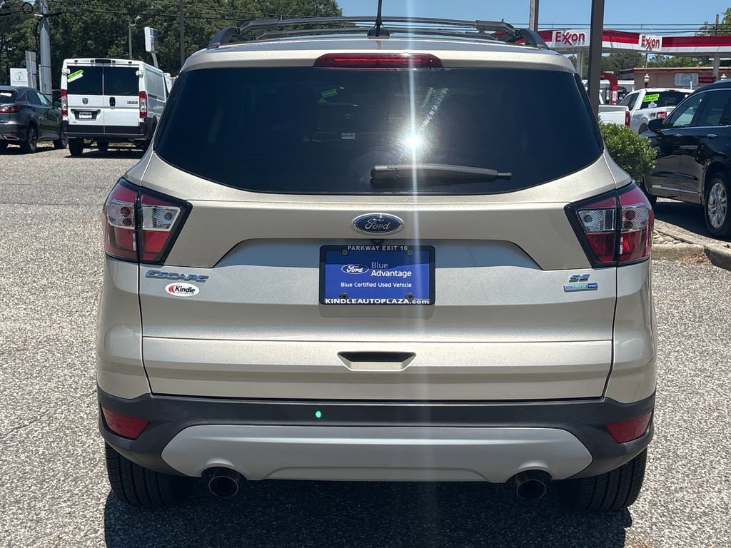 Certified 2018 Ford Escape SE w/ SE Sync 3 Package AWD/4WD image 20