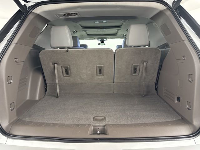 Used 2021 Chevrolet Traverse Premier image 34