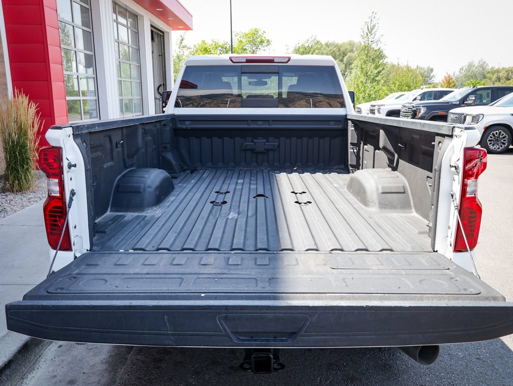 Used 2023 Chevrolet Silverado 3500 LT w/ All Star Edition AWD/4WD image 5