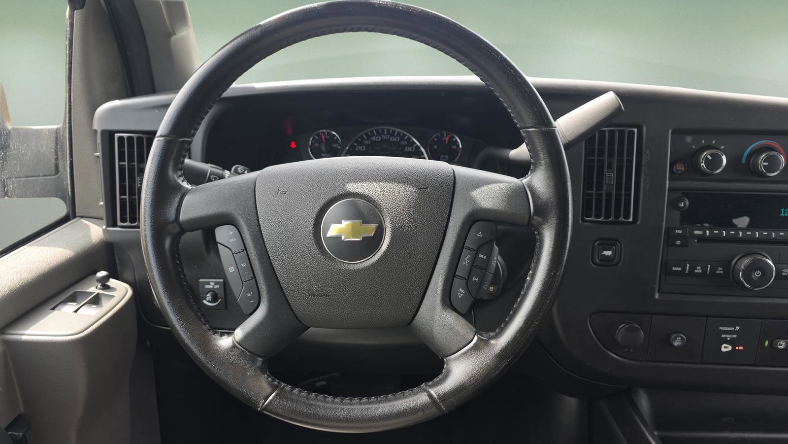 Used 2020 Chevrolet Express 3500 LS RWD image 14