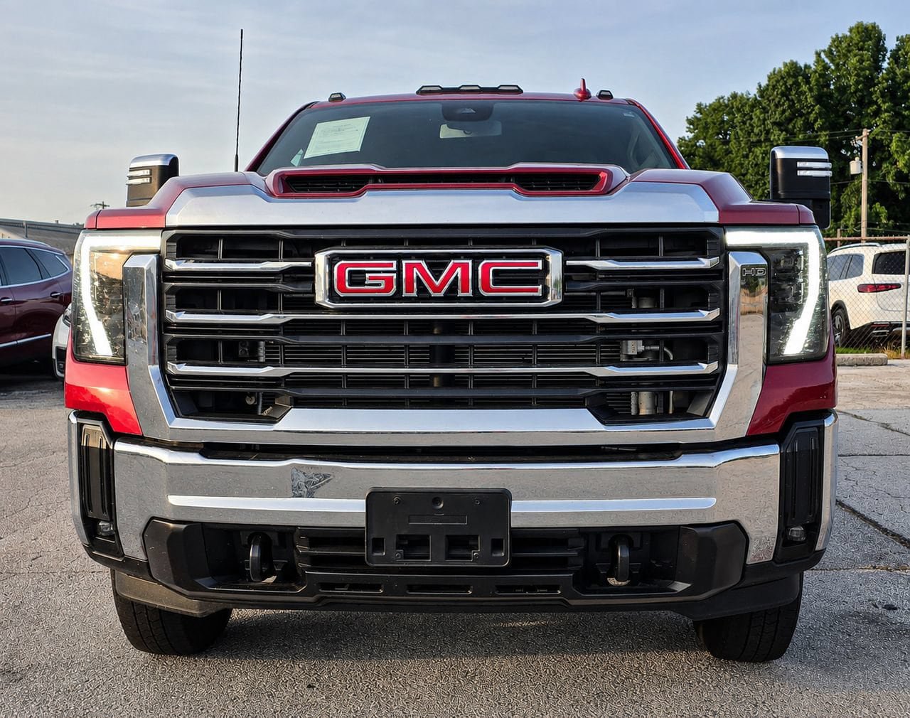 Used 2026 GMC Sierra 3500 SLT w/ SLT Convenience Package AWD/4WD image 3