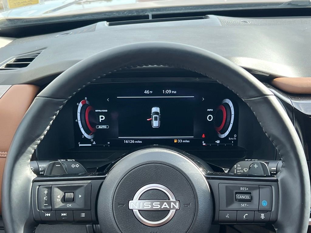 Used 2024 Nissan Pathfinder Platinum w/ Cargo Package image 24