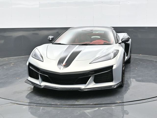Used 2024 Chevrolet Corvette Z06 RWD image 2