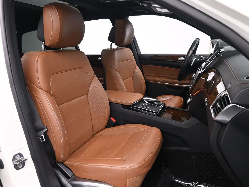 Used 2019 Mercedes-Benz GLS 550 4MATIC image 27