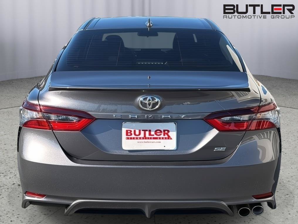 Used 2023 Toyota Camry SE FWD image 5