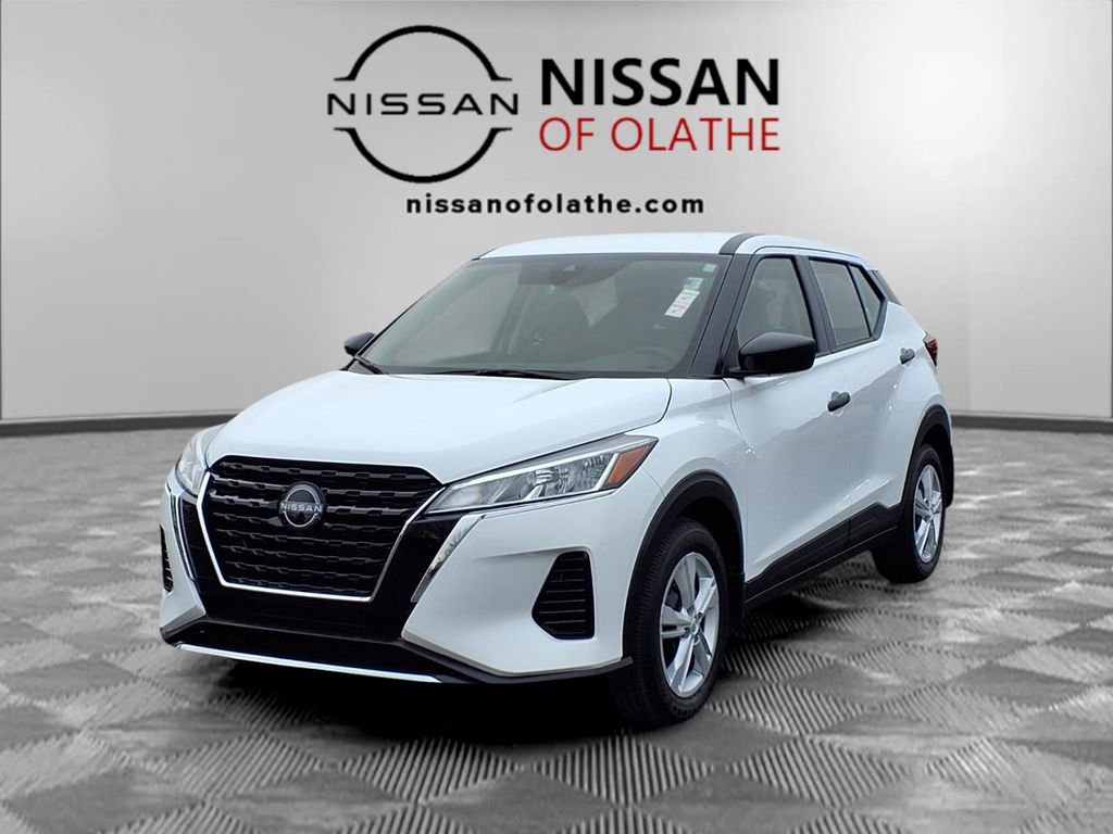 Certified 2025 Nissan Kicks Play S image 1