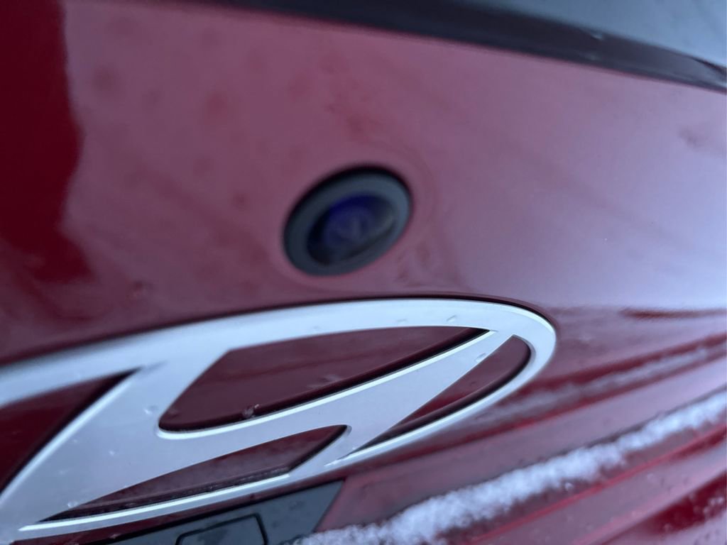 Used 2025 Hyundai Elantra Sport image 15