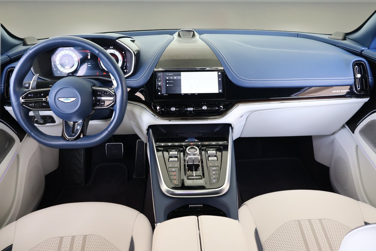 Used 2025 Aston Martin DBX 707 AWD/4WD image 28