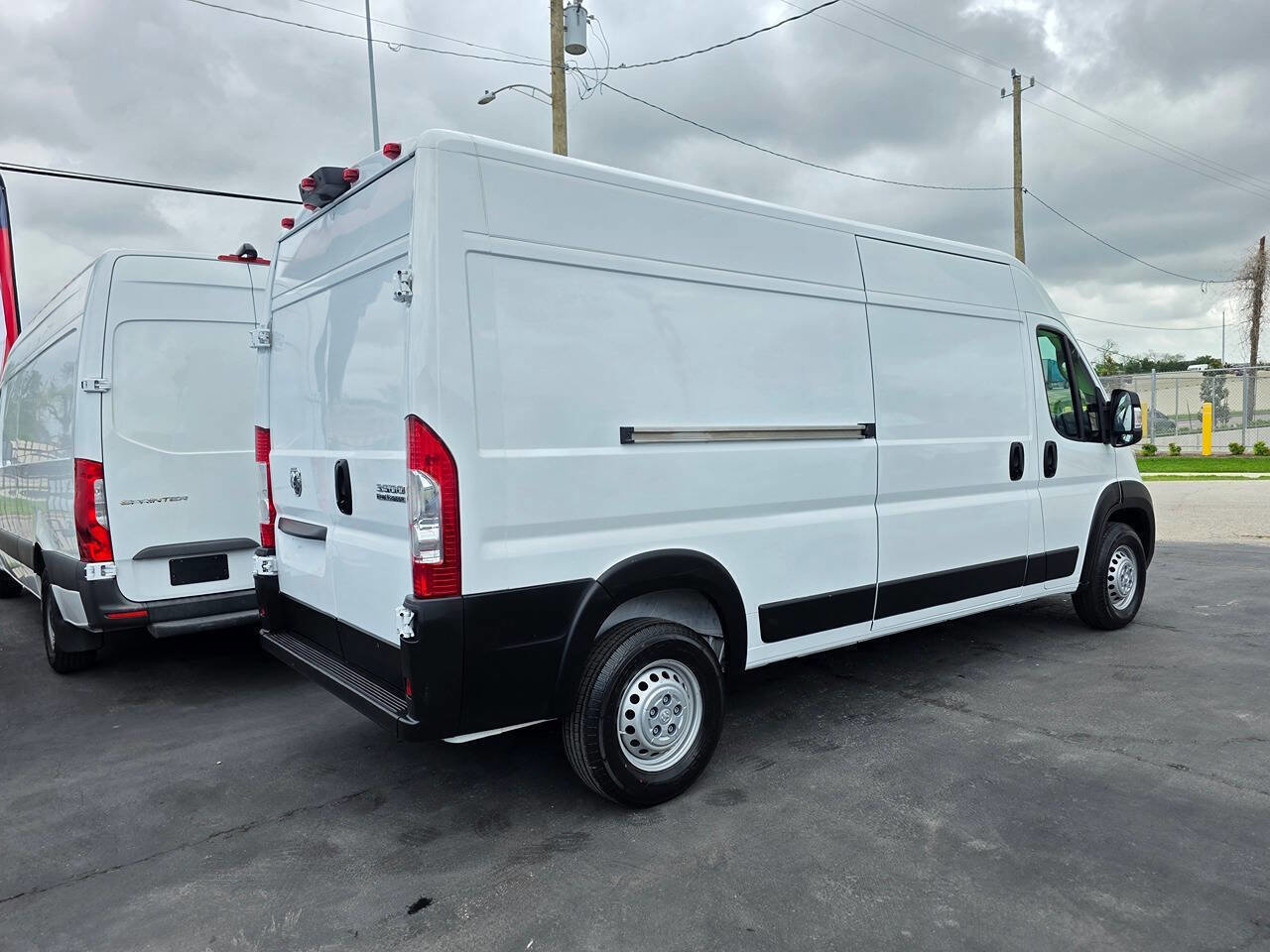 Used 2025 RAM ProMaster 3500 w/ Convenience Group FWD image 6