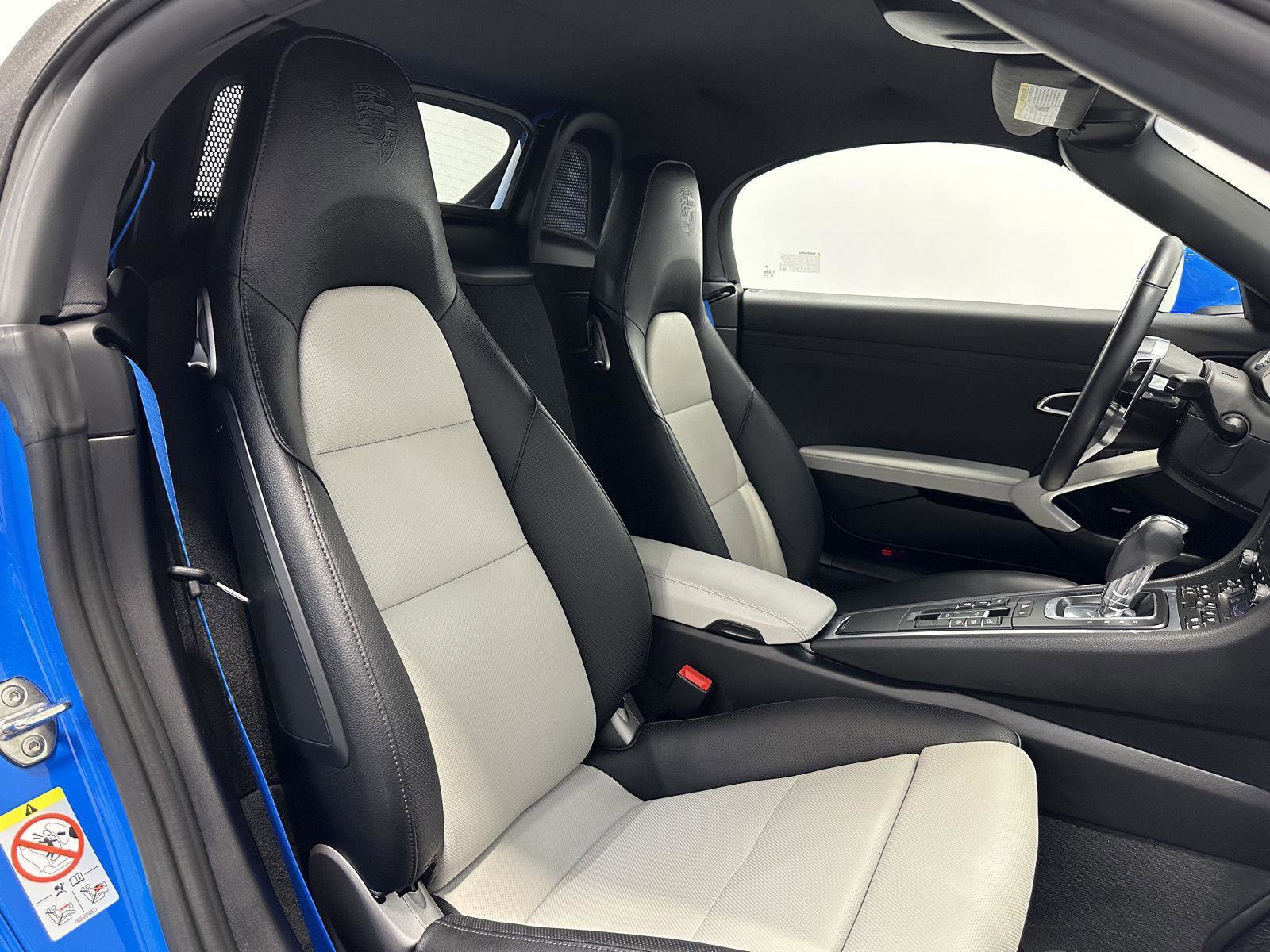 Certified 2025 Porsche 718 Boxster S RWD image 37
