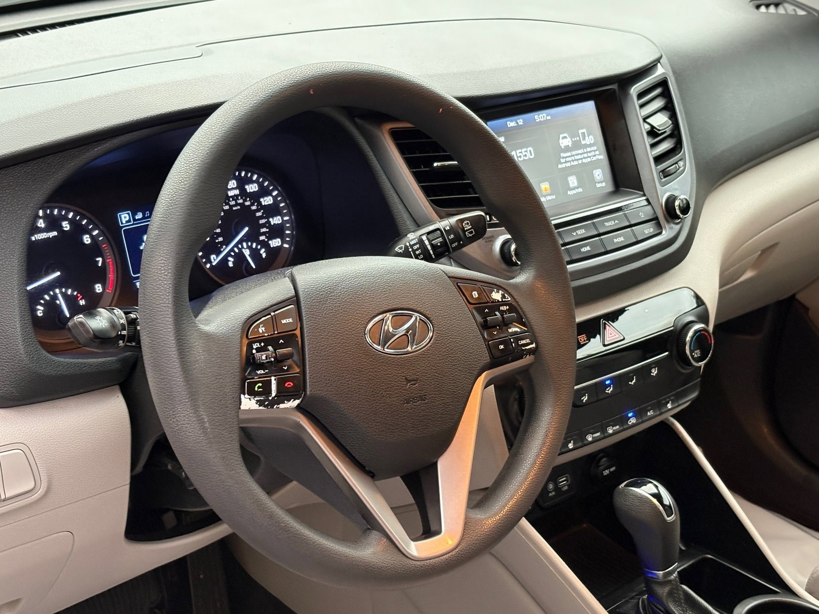 Used 2018 Hyundai Tucson SEL image 11