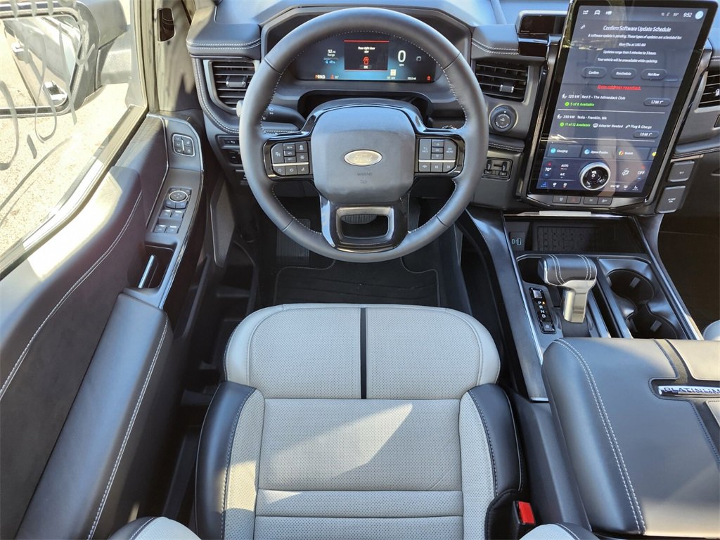 Used 2023 Ford F150 Lightning Platinum image 13