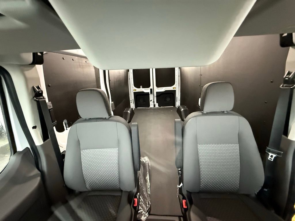 New 2025 Ford Transit 250 148 Medium Roof w/ Load Area Protection Package image 26
