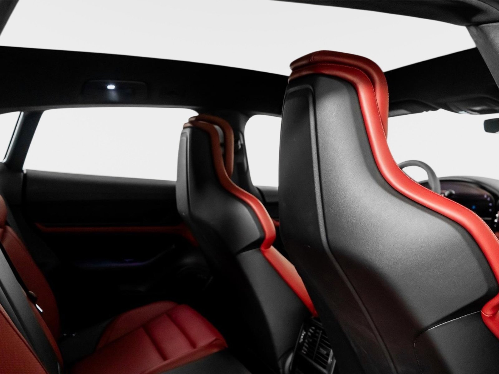 Used 2023 Porsche Taycan GTS w/ Technology Package image 50