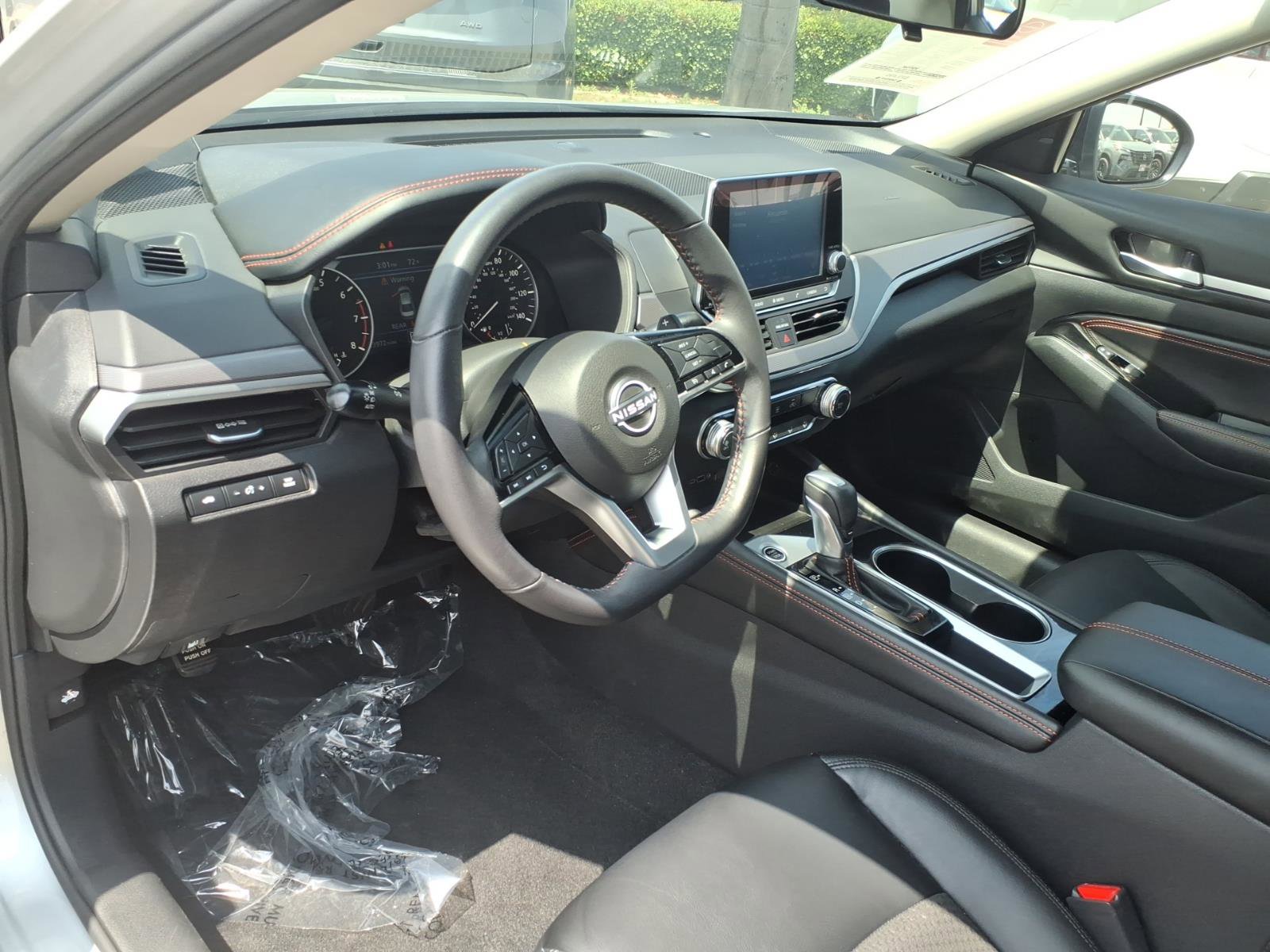 Certified 2023 Nissan Altima 2.5 SR FWD image 15