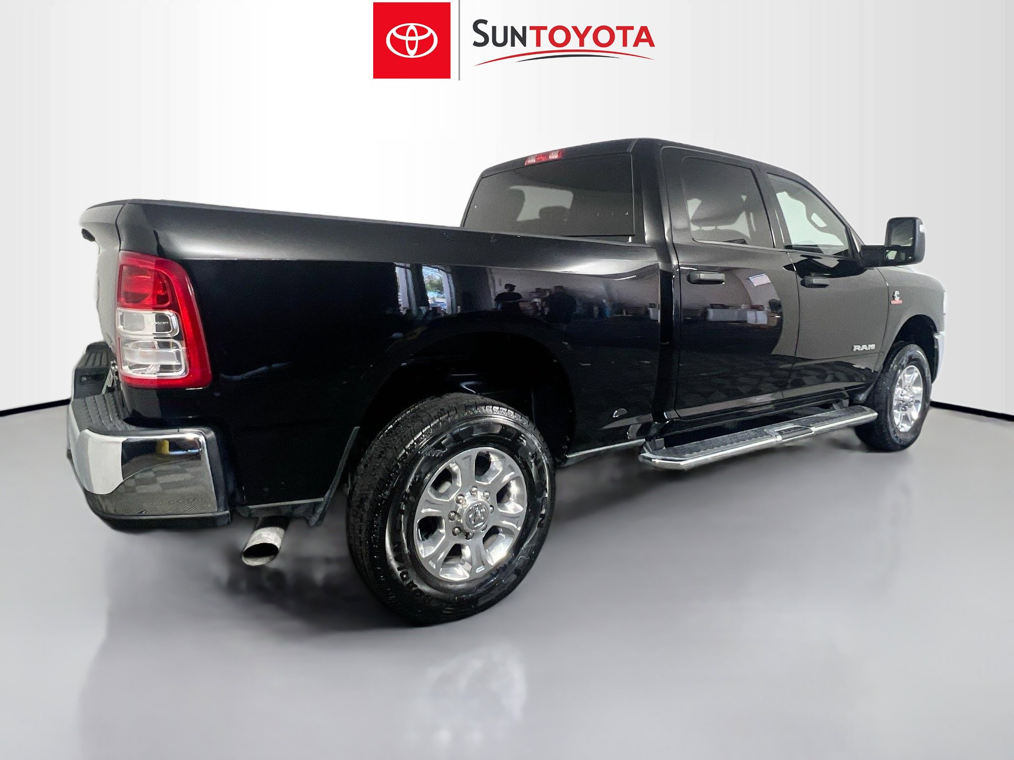 Used 2024 RAM 2500 Big Horn image 4