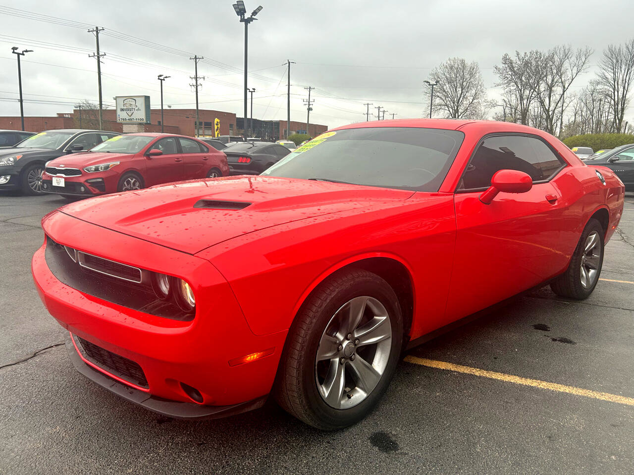 Used 2018 Dodge Challenger SXT image 7