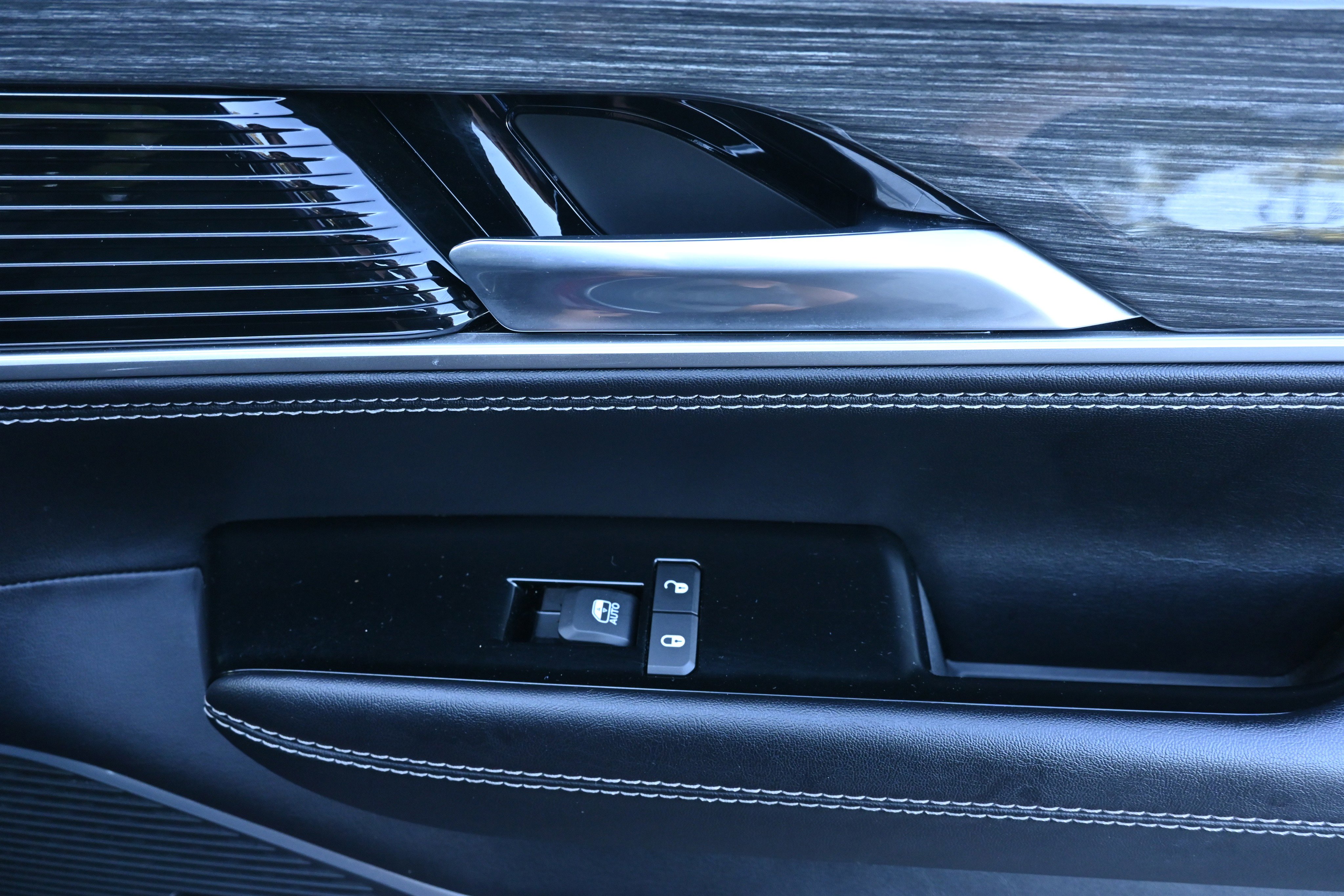 Used 2022 Jeep Wagoneer Series II image 25