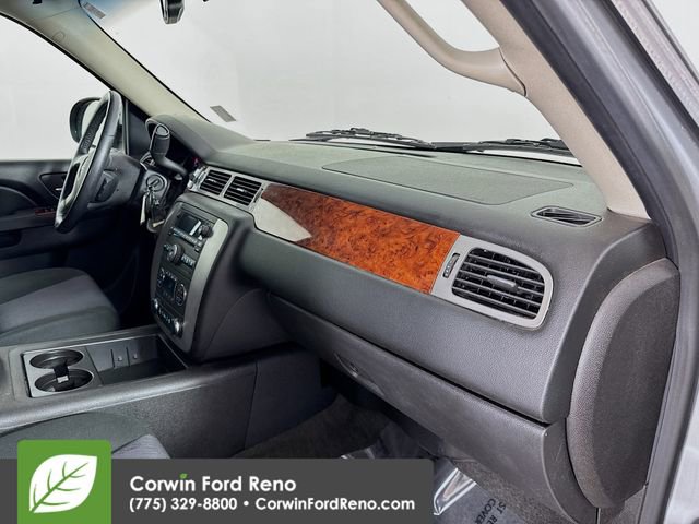 Used 2013 GMC Yukon XL SLE w/ Convenience Package image 29