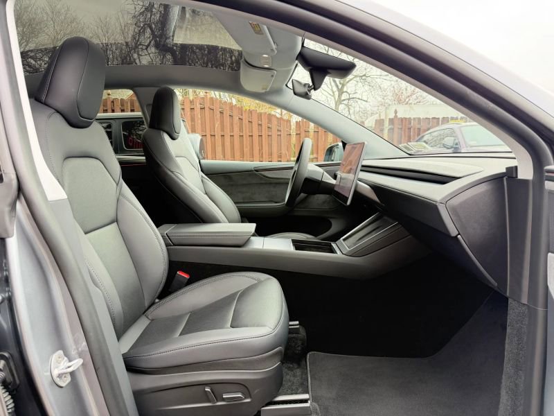 Used 2026 Tesla Model Y Long Range image 29