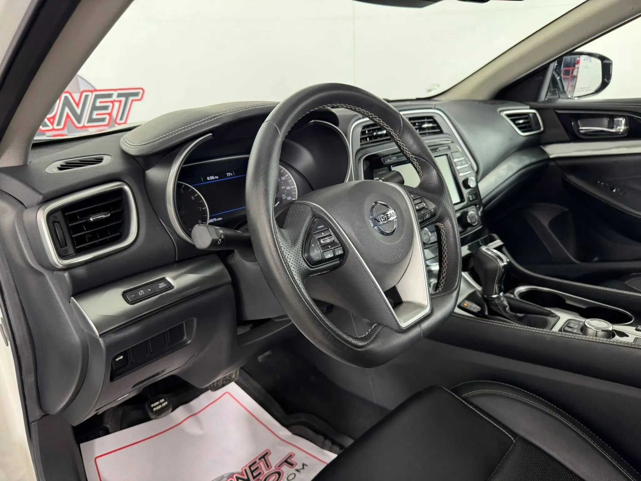 Used 2022 Nissan Maxima SV w/ Floor Mat Group image 10