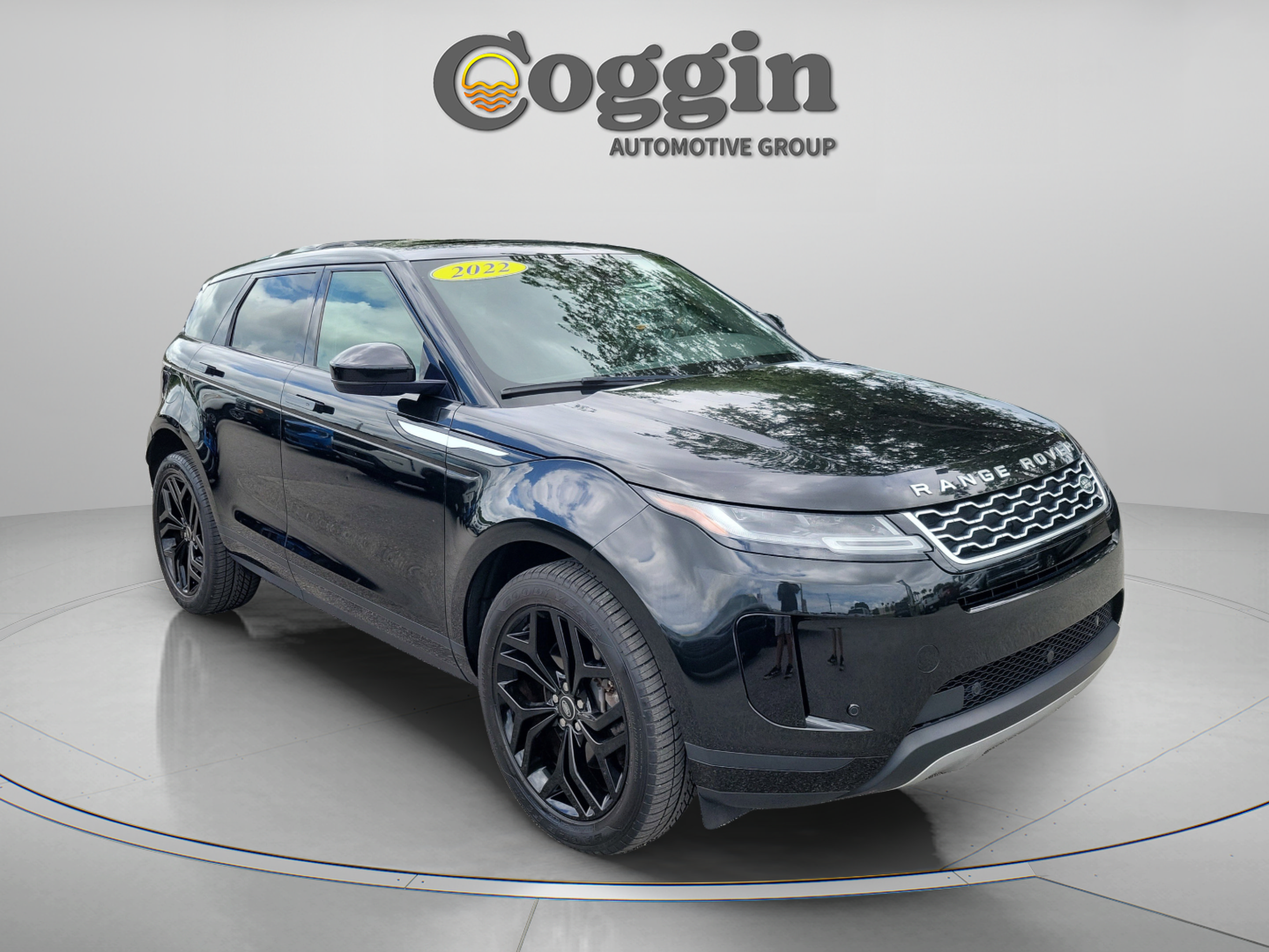 Used 2022 Land Rover Range Rover Evoque SE AWD/4WD image 4