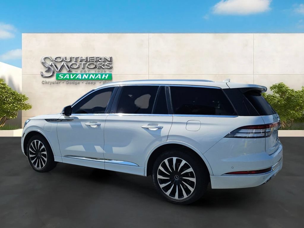 Used 2023 Lincoln Aviator Black Label Grand Touring w/ Class IV Trailer Tow Package AWD/4WD image 3