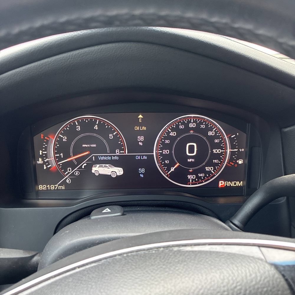 Used 2015 Cadillac Escalade Luxury AWD/4WD image 7