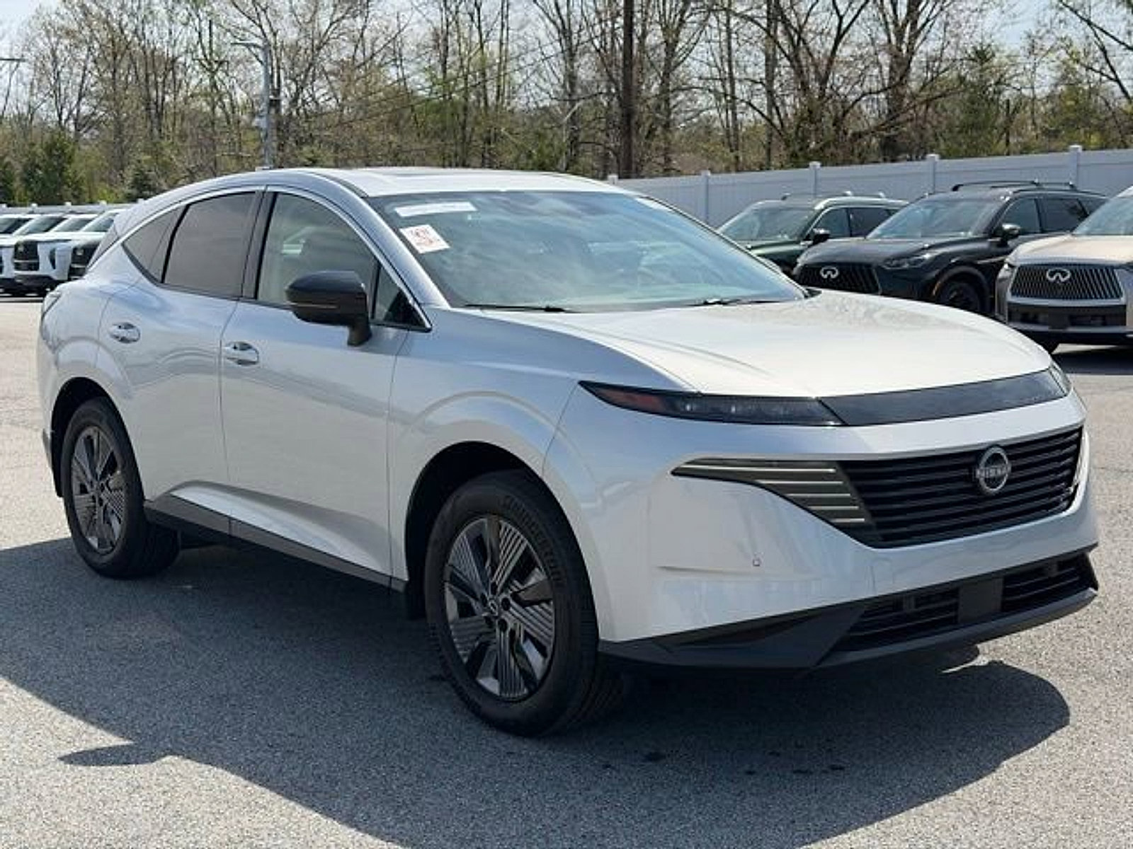 Used 2025 Nissan Murano SL AWD/4WD image 2