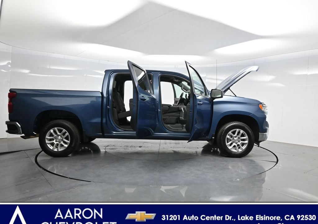 Used 2024 Chevrolet Silverado 1500 LT AWD/4WD image 3