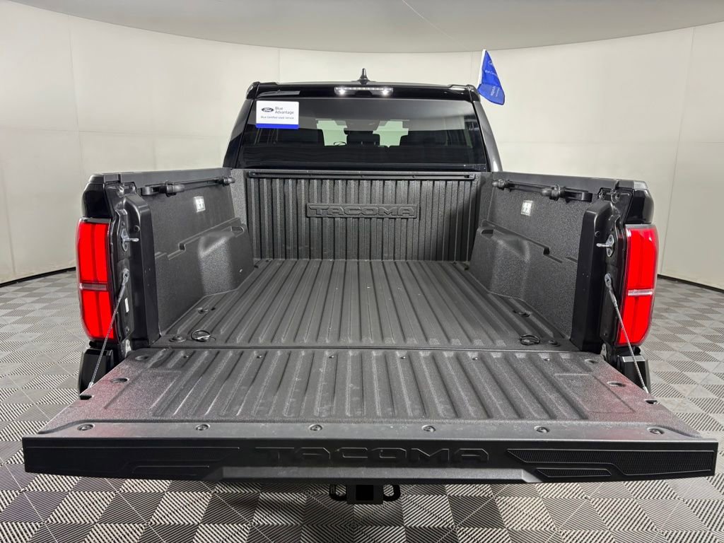 Used 2024 Toyota Tacoma TRD Sport image 29